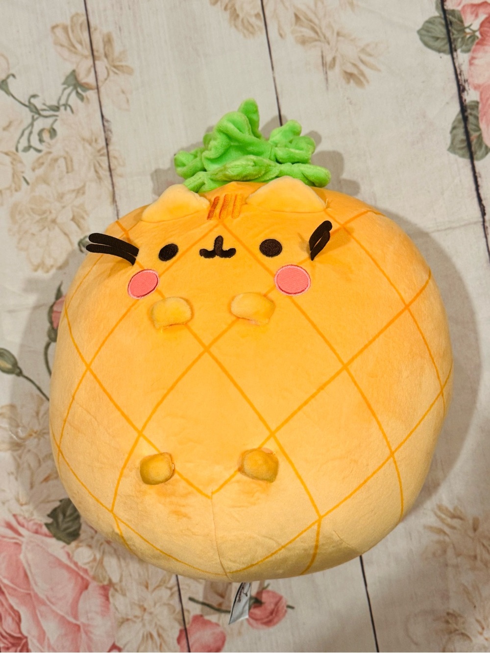 Pusheen Fruits Scented Pineapple Squisheen Plush Gund 16 inches New with Tags